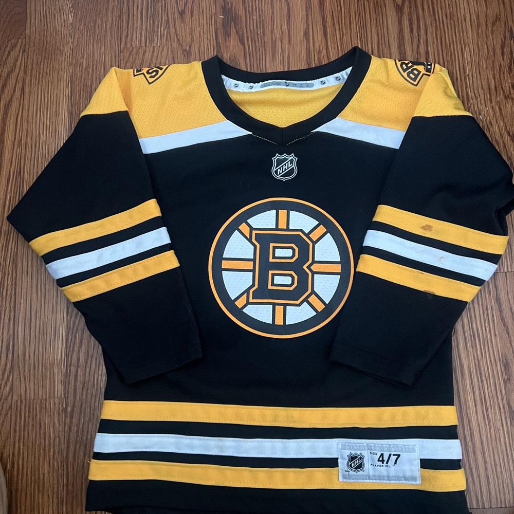NHL Boston Bruins Youth Black and Gold Jersey